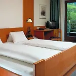 Tia Monte Hotel 3*