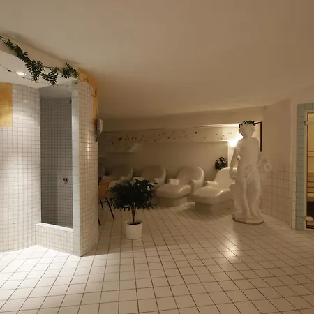 Tia Monte Hotel