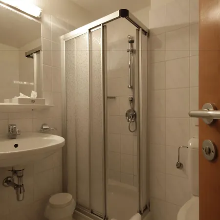 Tia Monte Hotel
