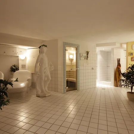 Tia Monte Hotel