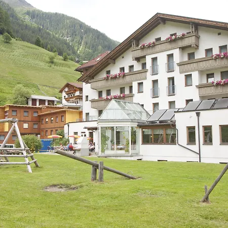 Tia Monte Hotel